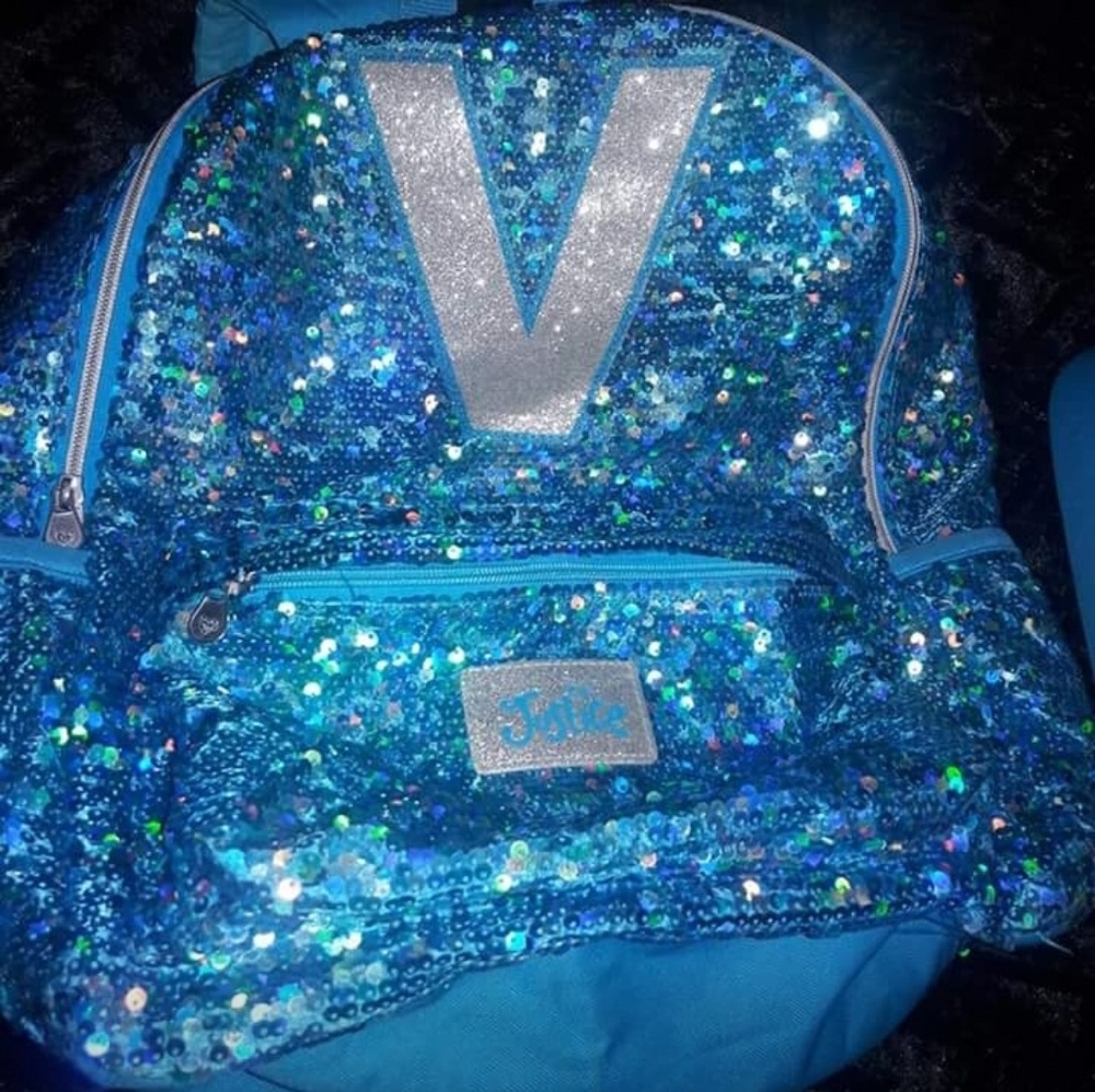 JUSTICE "V" BACKPACK & LUNCH PACK COMBO